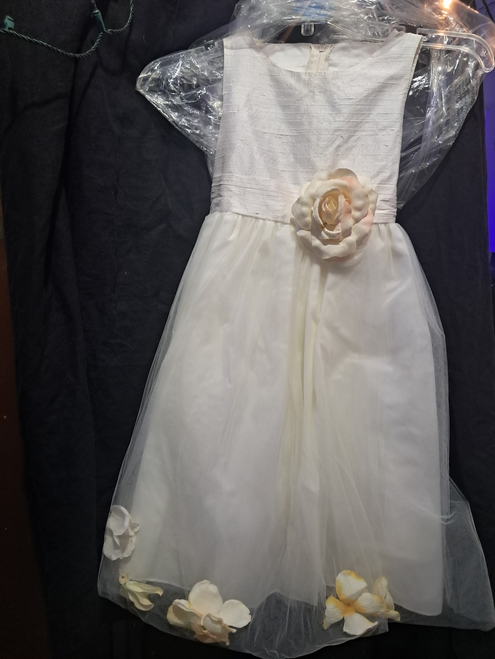 Ivory Flower-Appliqué Girls' Formal Dress